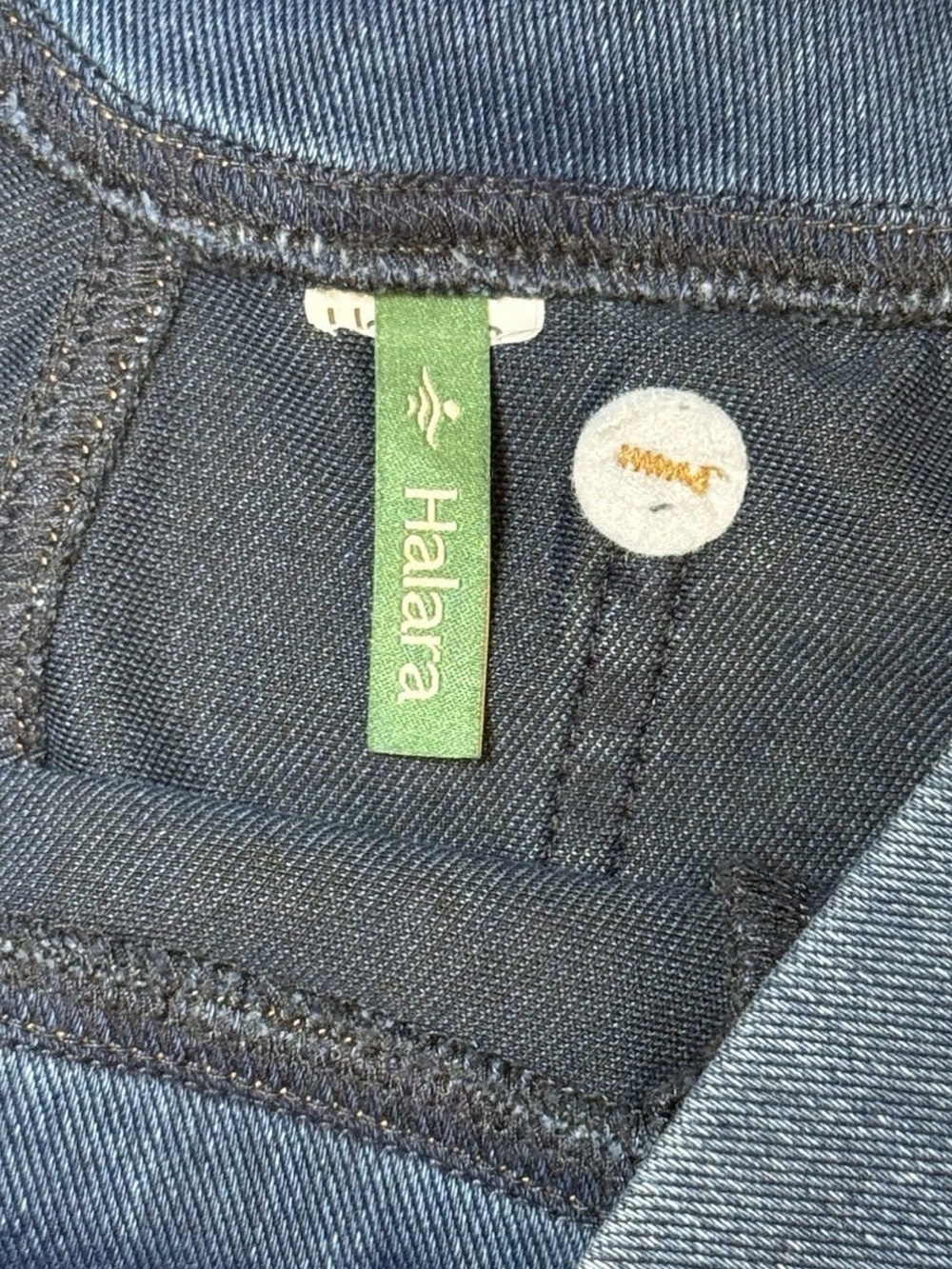 Halara Flex™ V-Cut Waist Blue Wash Flared
Stretch Jeans Pockets Women's 29 x30 - Picture 5 of 11
